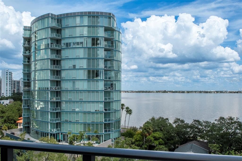 3015 S YSABELLA AVENUE UNIT 804 TAMPA, FL 33629