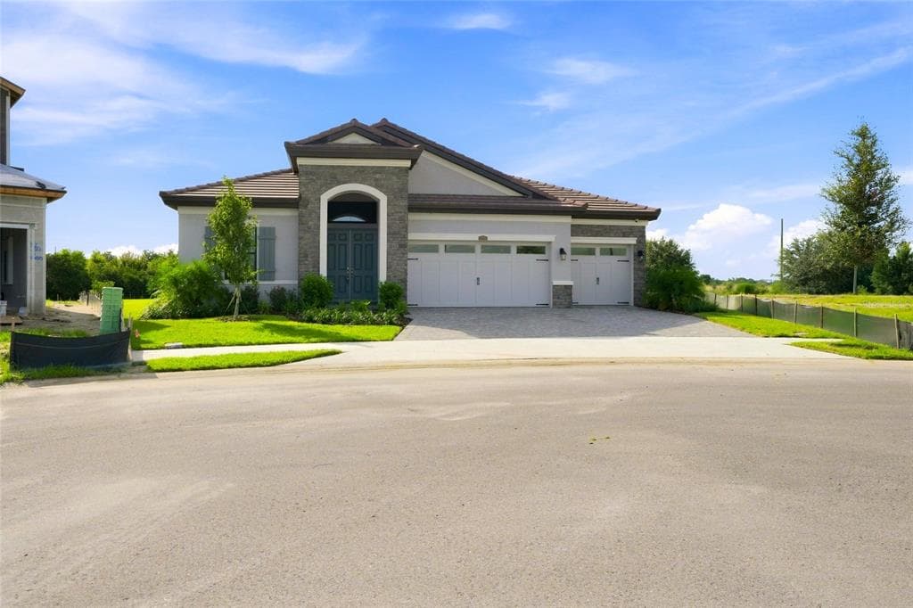 10064 LILIAC MANOR TRACE