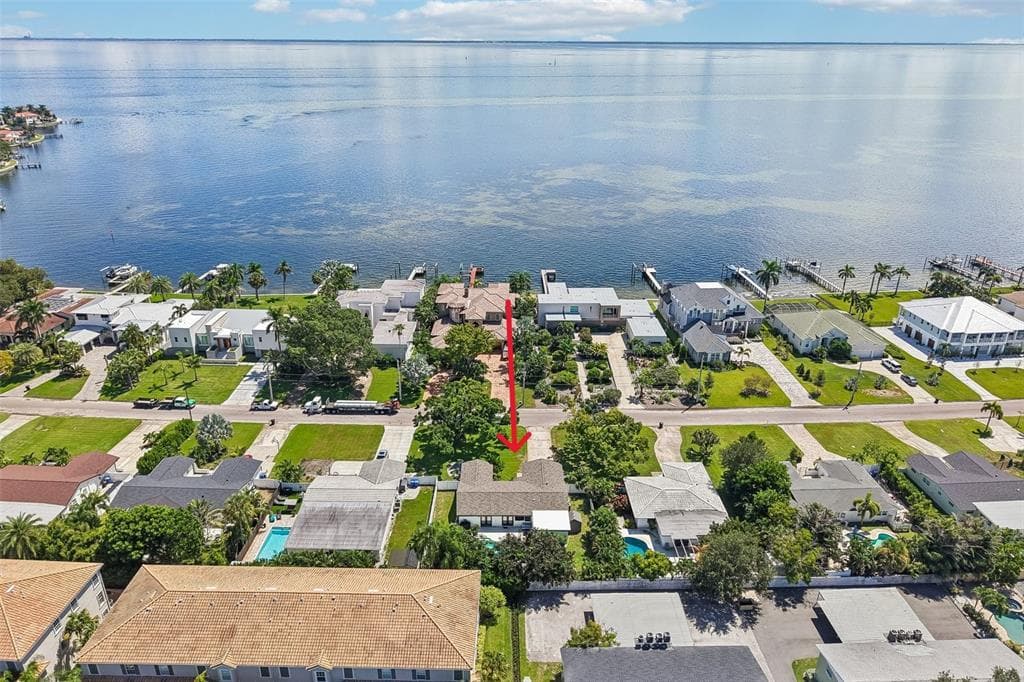 4600 BAYSHORE BOULEVARD NE ST PETERSBURG, FL 33703