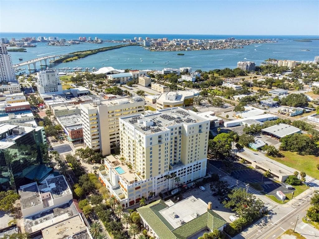 628 CLEVELAND STREET UNIT 809