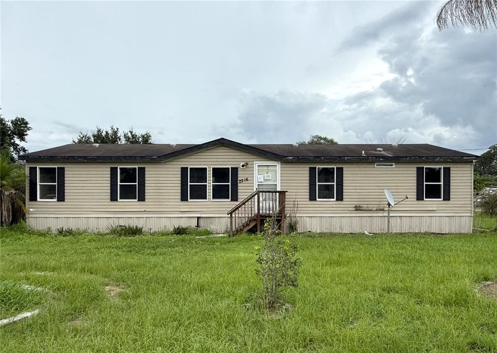 2216 HARRIS ROAD WAUCHULA, FL 33873
