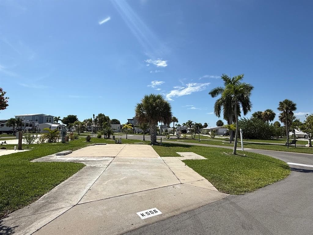 19681 SUMMERLIN ROAD UNIT 556 FORT MYERS, FL 33908
