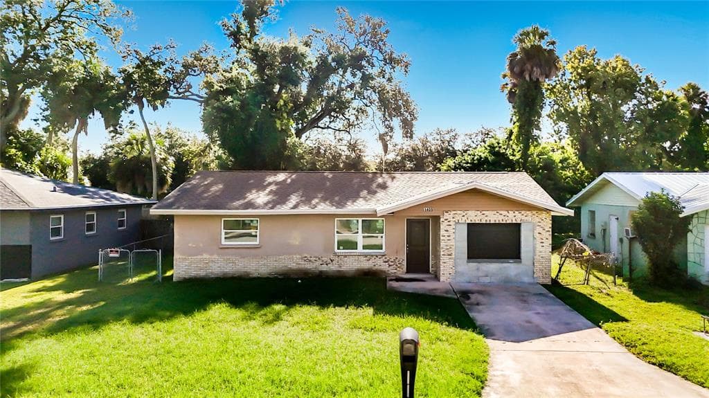 1409 17TH STREET E BRADENTON, FL 34208