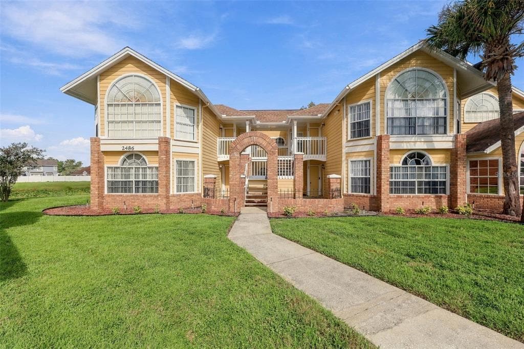 2486 SWEETWATER CLUB CIRCLE UNIT 75 KISSIMMEE, FL 34746