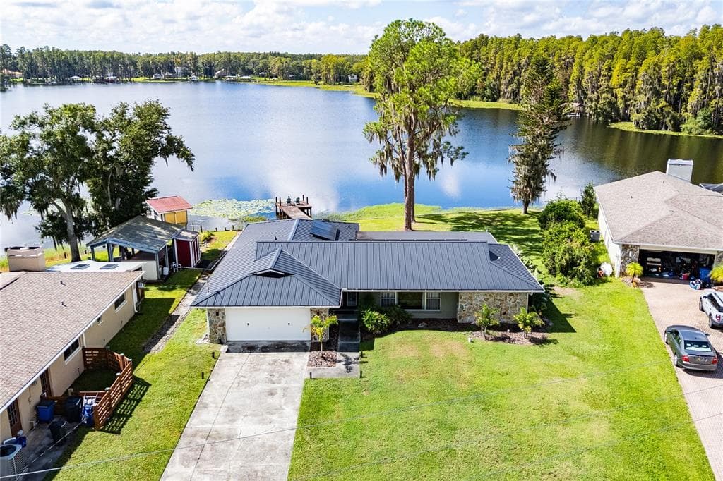 2963 LAKE SAXON DRIVE LAND O LAKES, FL 34639