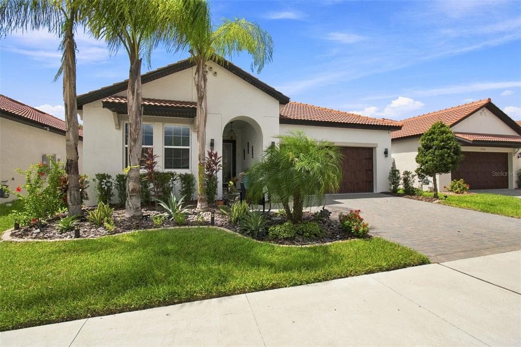 17408 HOLLY WELL AVENUE WIMAUMA, FL 33598