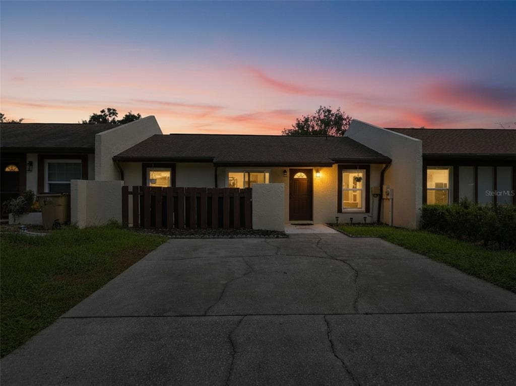 7708 SUMTER COURT TEMPLE TERRACE, FL 33637