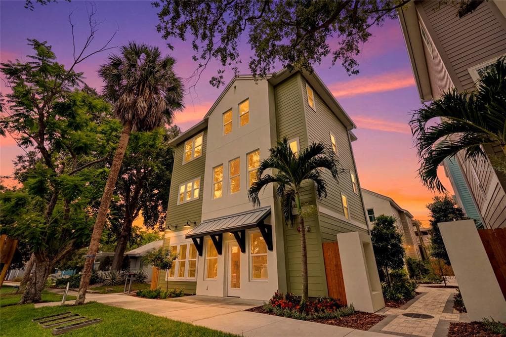 2530 1ST AVENUE N ST PETERSBURG, FL 33713