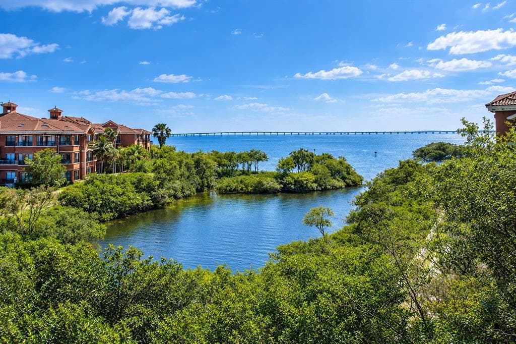 2724 VIA MURANO UNIT 639 CLEARWATER, FL 33764