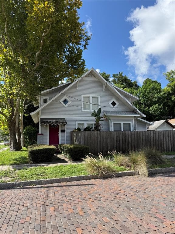 950 10TH STREET N ST PETERSBURG, FL 33705