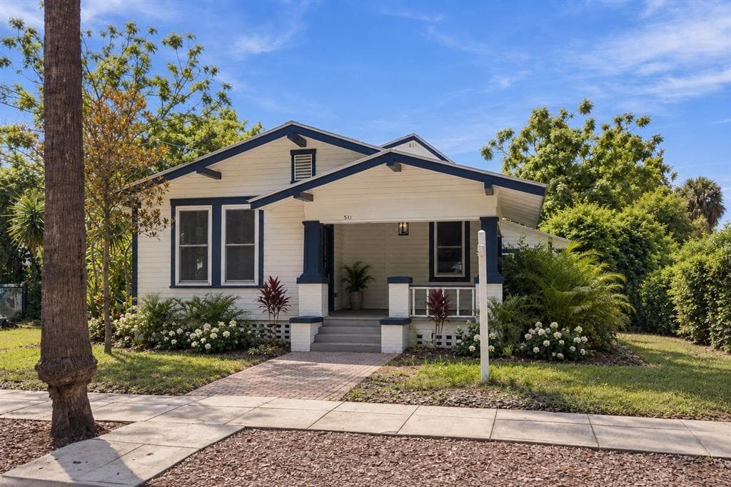 511 E FRANCES AVENUE