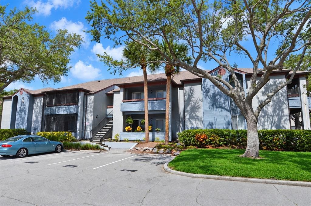 10265 GANDY BOULEVARD N UNIT 704 ST PETERSBURG, FL 33702