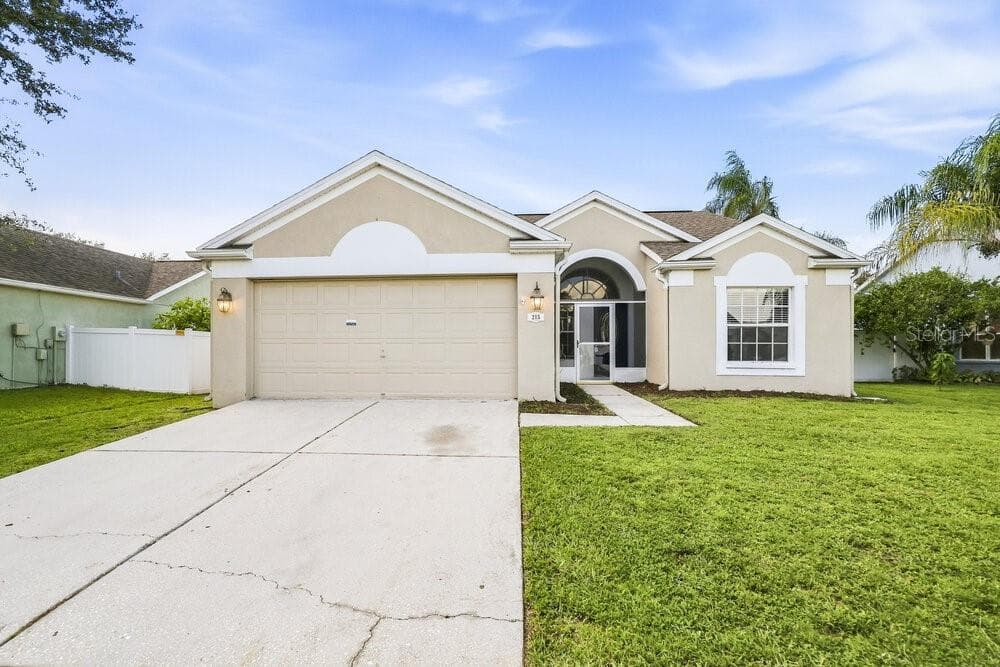 215 ISLAND WATER WAY APOLLO BEACH, FL 33572