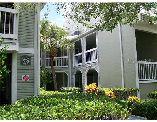 6932 STONESTHROW CIRCLE N UNIT 7202 ST PETERSBURG, FL 33710