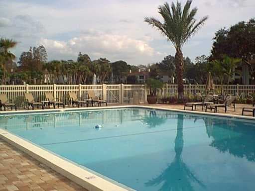 10378 Carrollwood LANE UNIT 258 Tampa, FL 33618