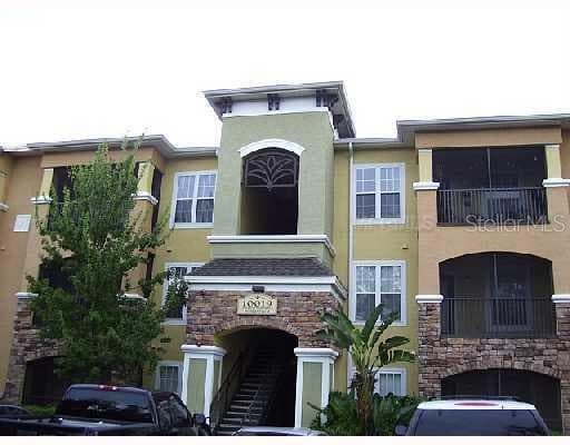 10019 Courtney Palms BOULEVARD UNIT 101 Tampa, FL 33619