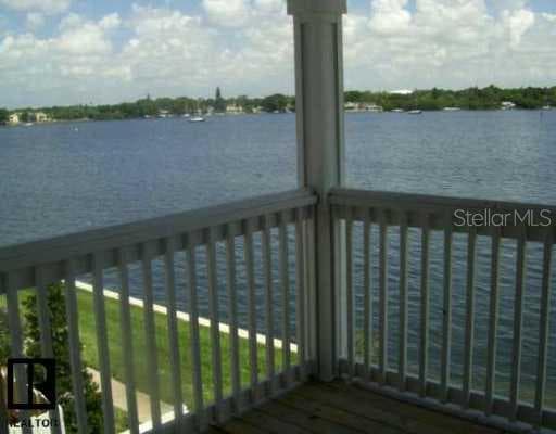 155 POMPANO DRIVE SE UNIT C ST. PETERSBURG, FL 33705