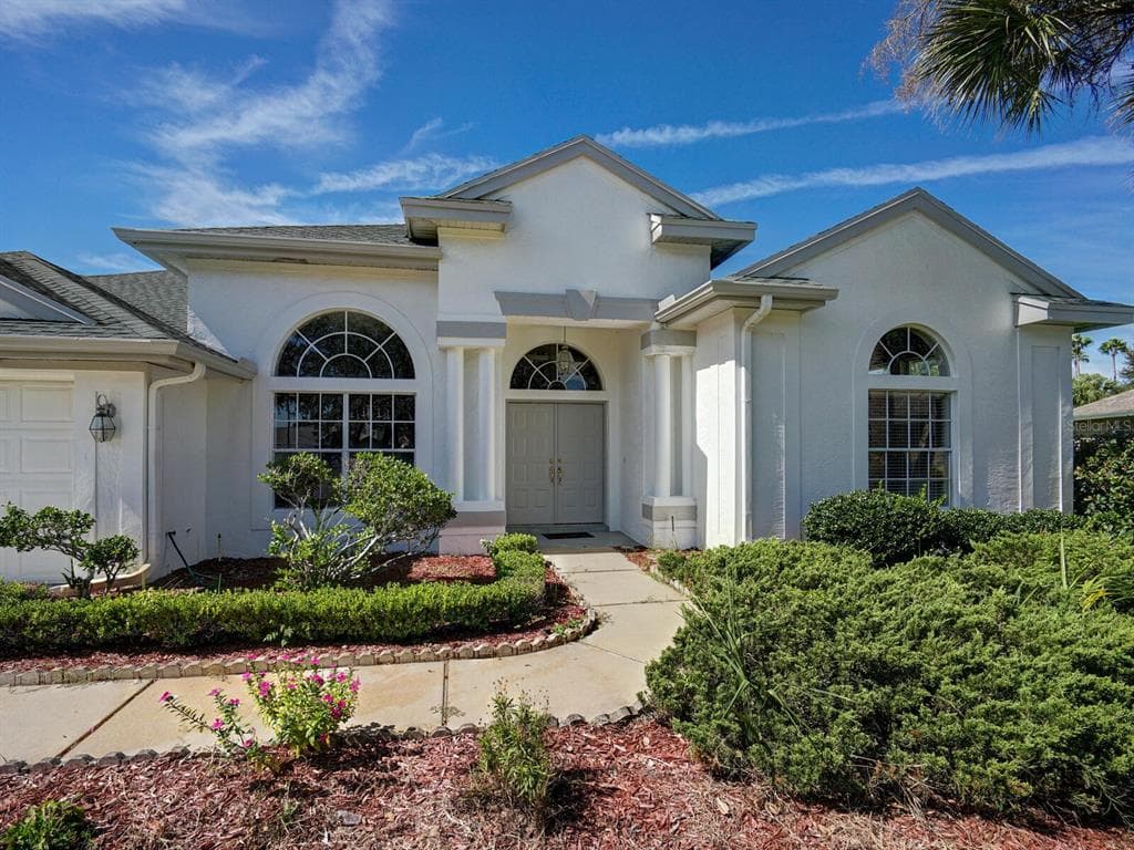 9415 APPLE DUMPLING COURT WEEKI WACHEE, FL 34613