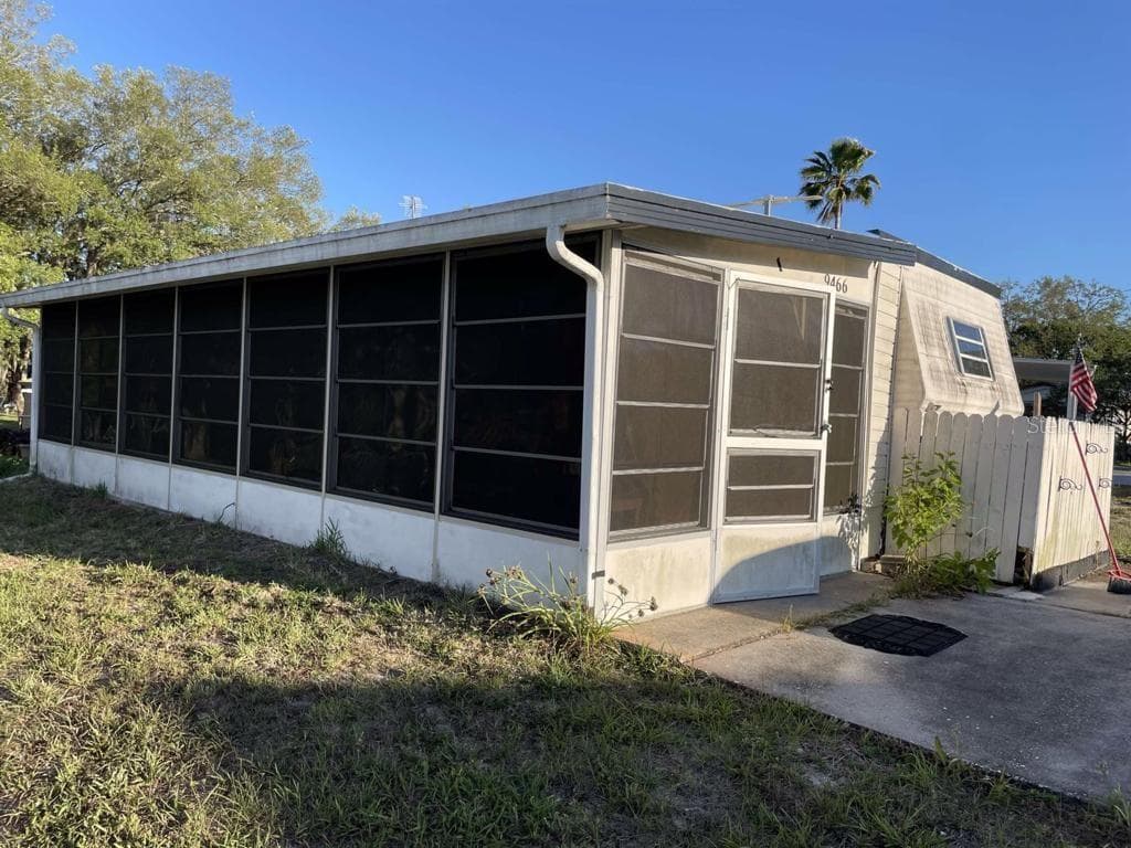 9466 GRAY FOX DRIVE WEEKI WACHEE, FL 34613