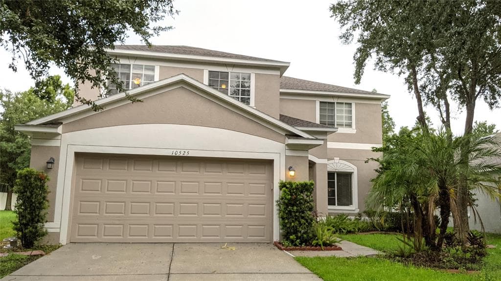 10525 LUCAYA DRIVE TAMPA, FL 33647