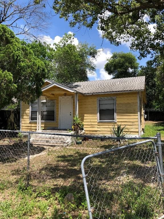 8517 N 11TH STREET TAMPA, FL 33604