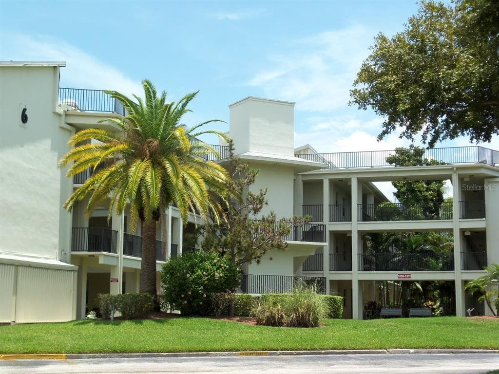 2700 BAYSHORE BOULEVARD UNIT 5301 DUNEDIN, FL 34698
