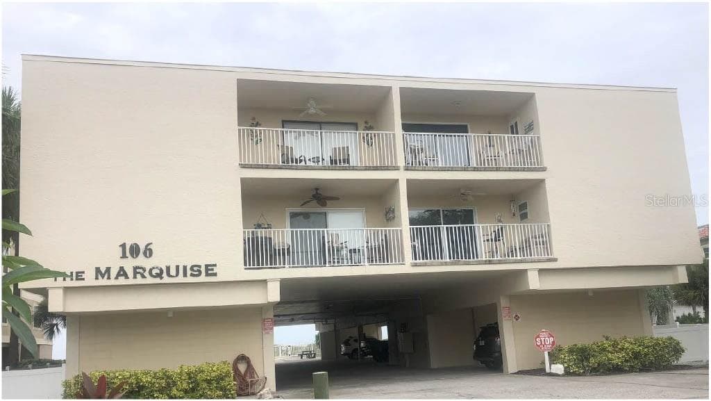 106 GULF BOULEVARD UNIT 105 INDIAN ROCKS BEACH, FL 33785