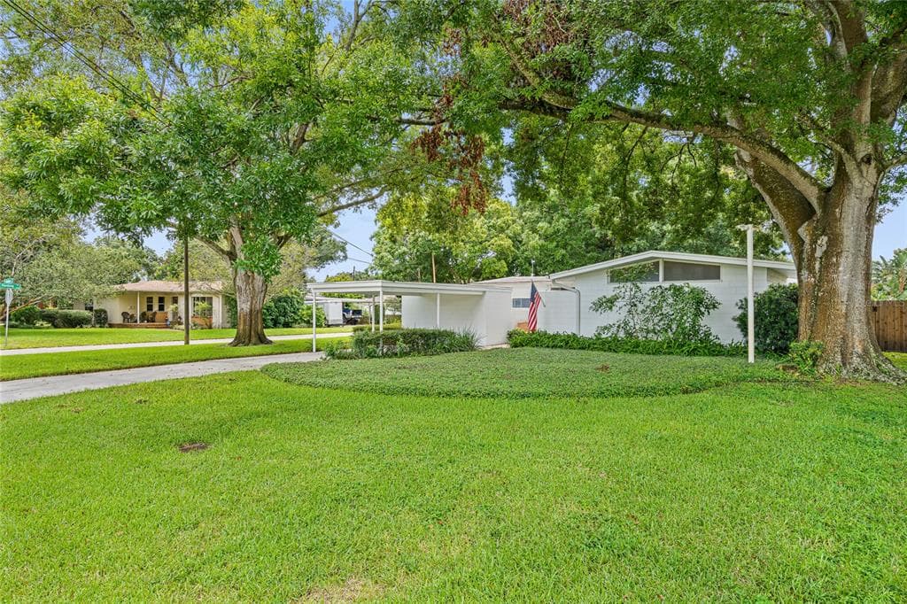 1202 W ADALEE STREET TAMPA, FL 33603