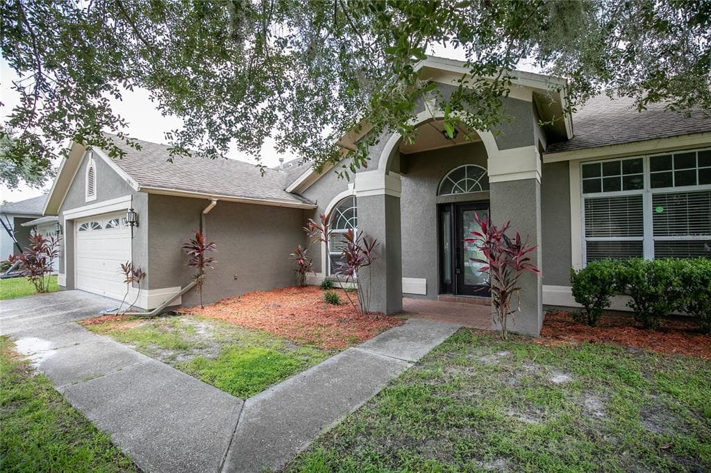 28436 OPENFIELD LOOP WESLEY CHAPEL, FL 33543