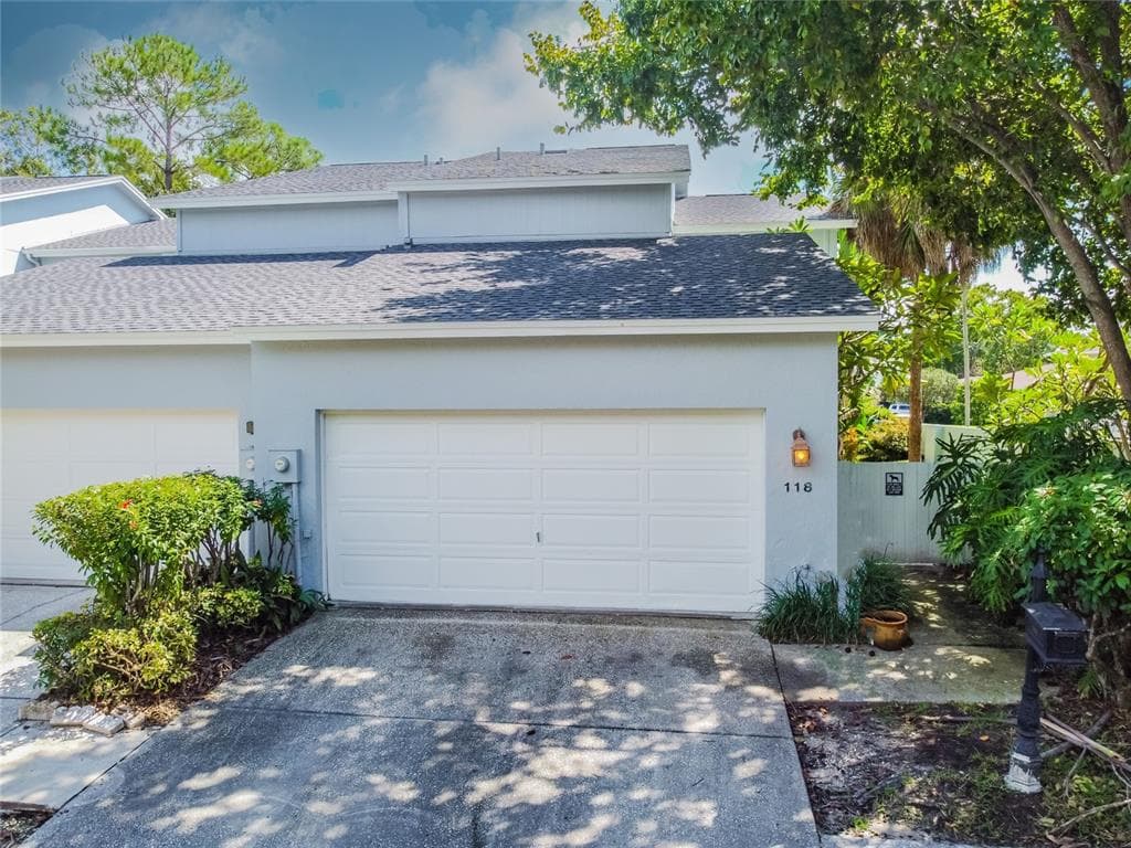 118 W TARGA COURT