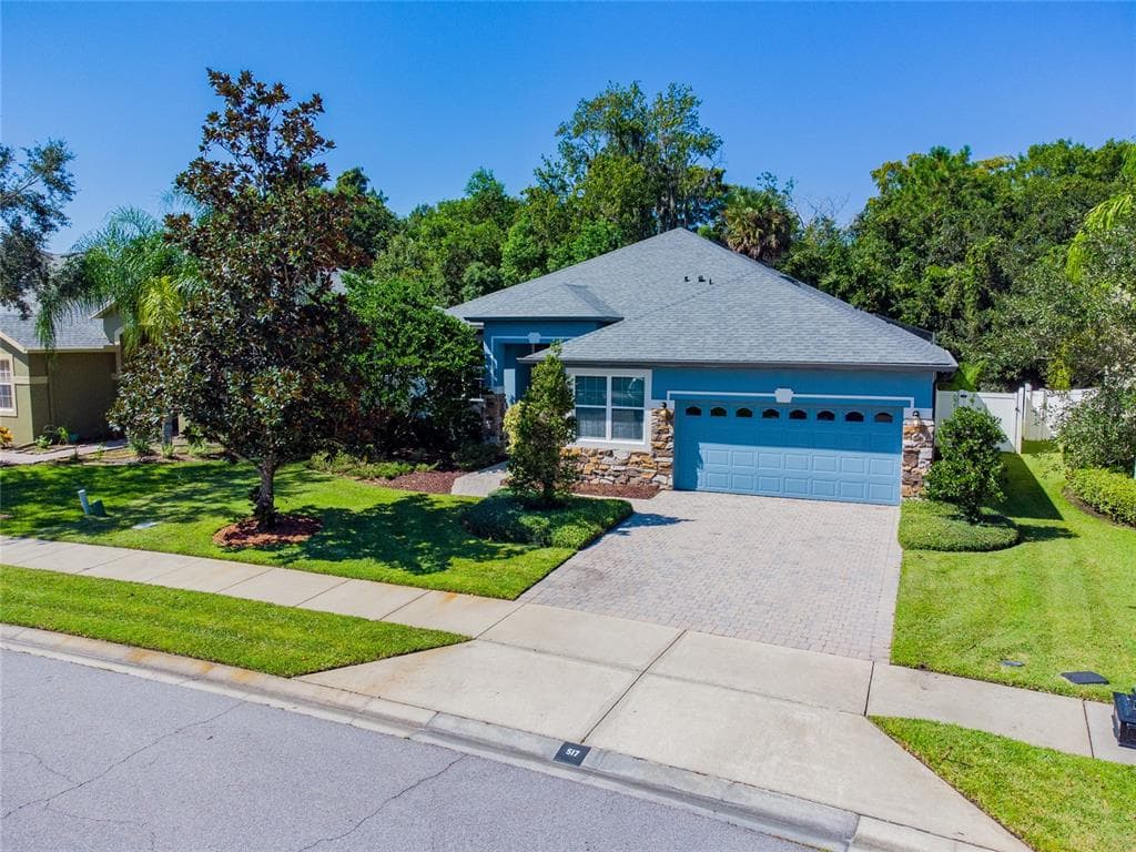 517 KAYS LANDING DRIVE SANFORD, FL 32771