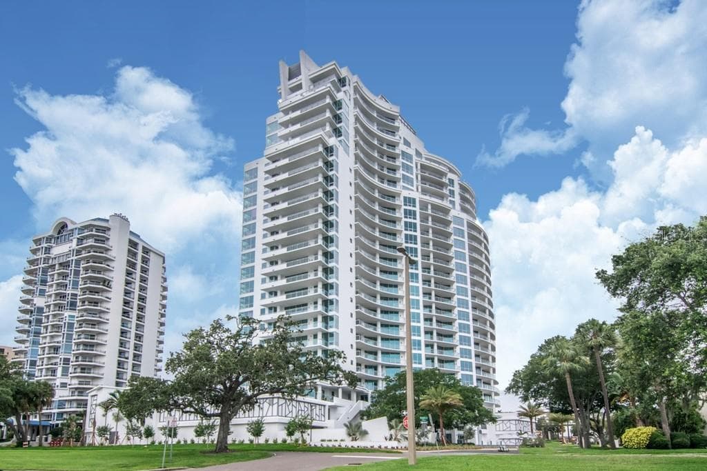 3401 BAYSHORE BOULEVARD UNIT 804 TAMPA, FL 33629