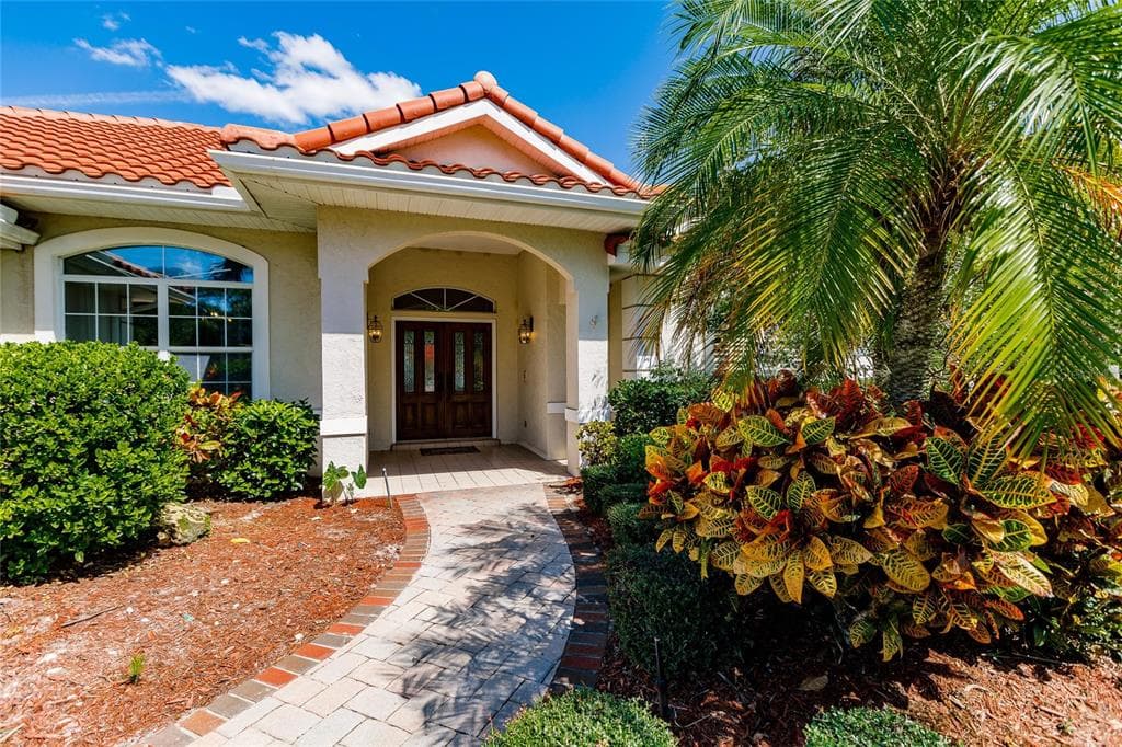 7321 LINKS COURT SARASOTA, FL 34243