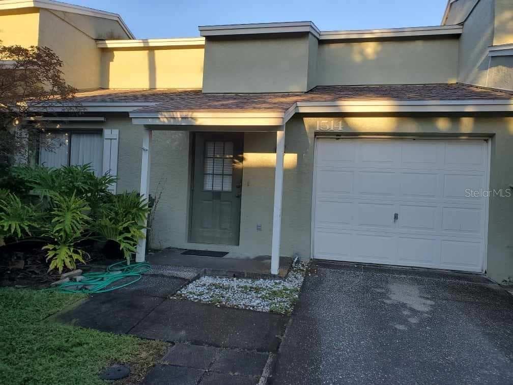 1514 ADAMS CIRCLE E LARGO, FL 33771