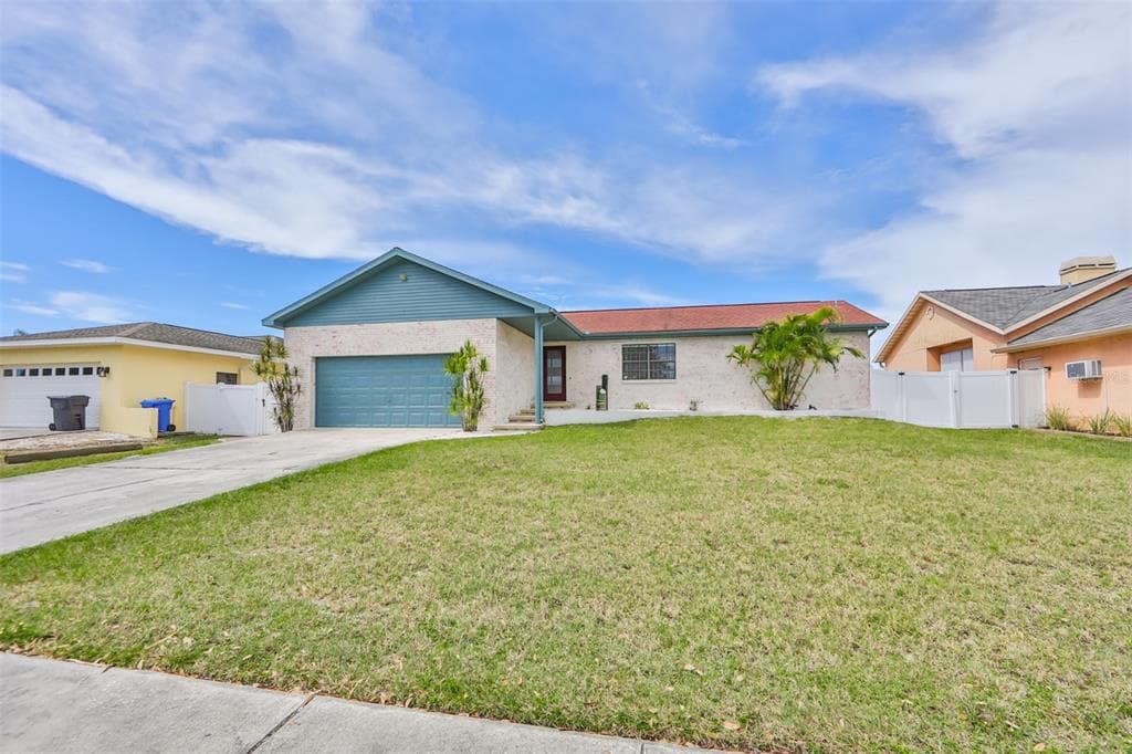 6524 SANTIAGO COURT APOLLO BEACH, FL 33572
