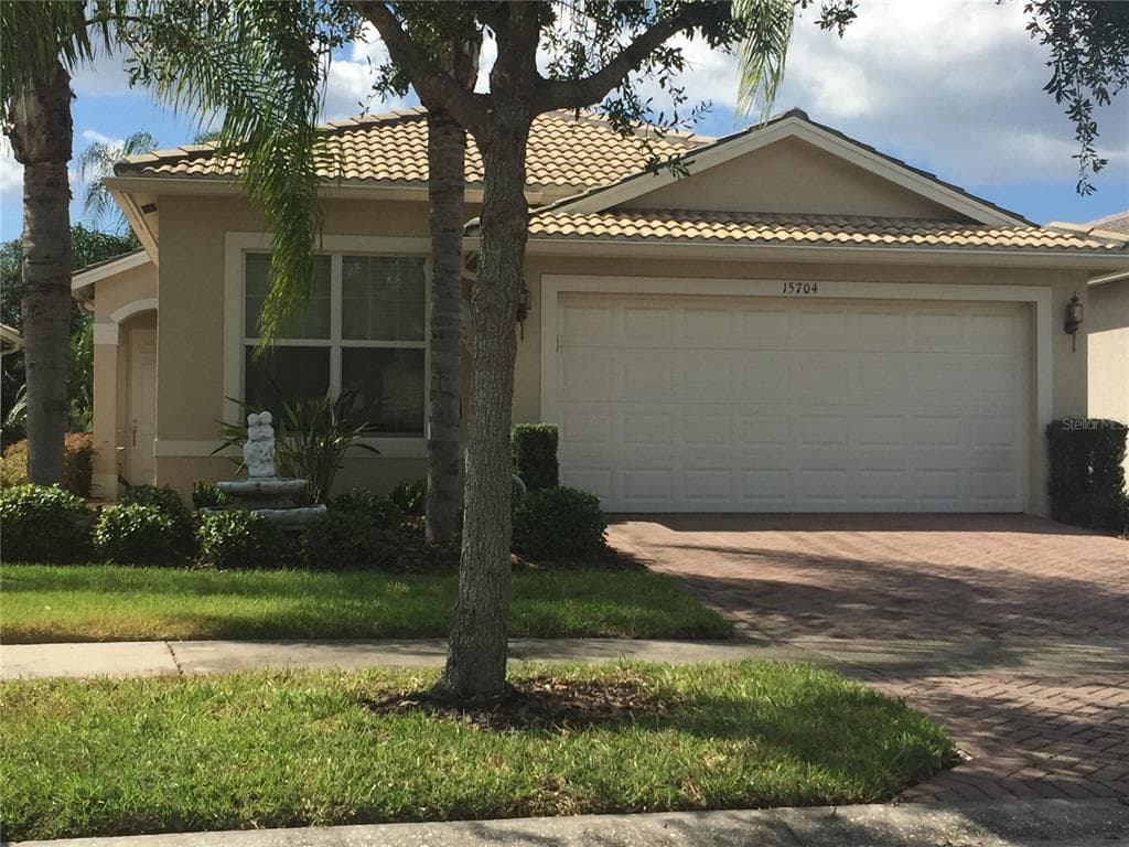 15704 CRYSTAL WATERS DRIVE WIMAUMA, FL 33598