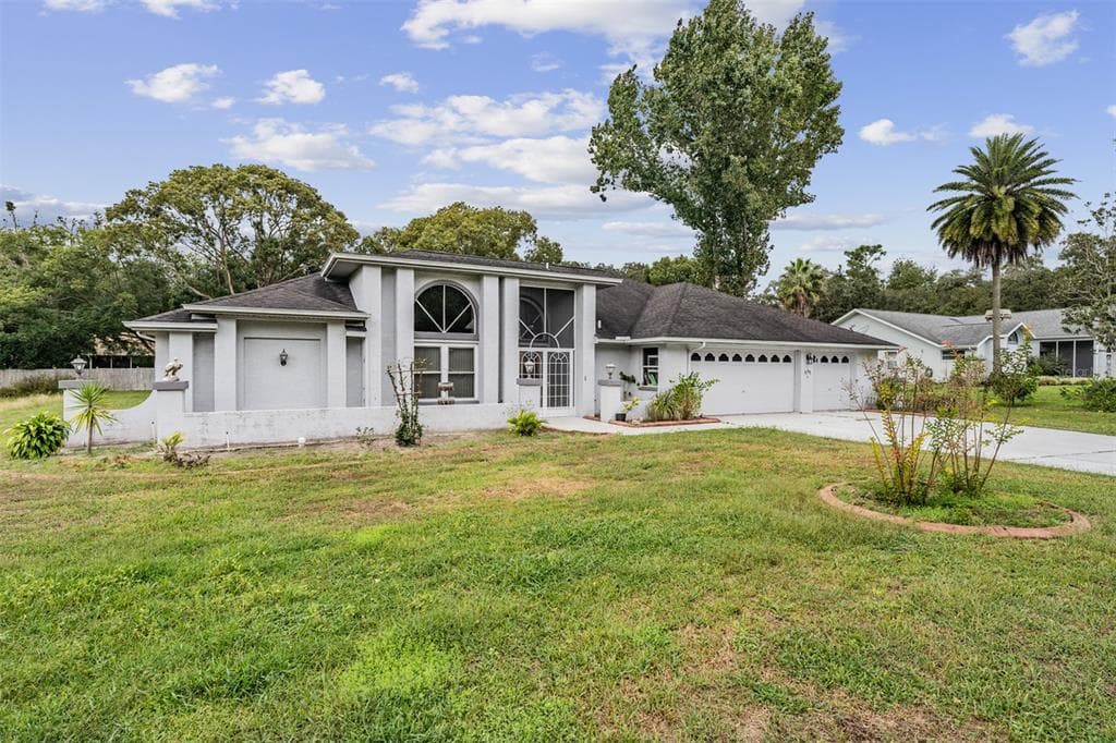 1096 FLORIAN WAY