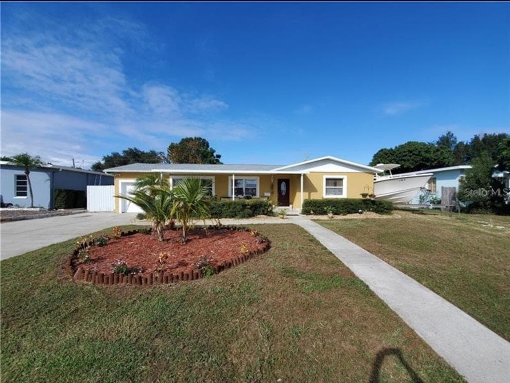 4051 BENSON AVENUE N ST PETERSBURG, FL 33713