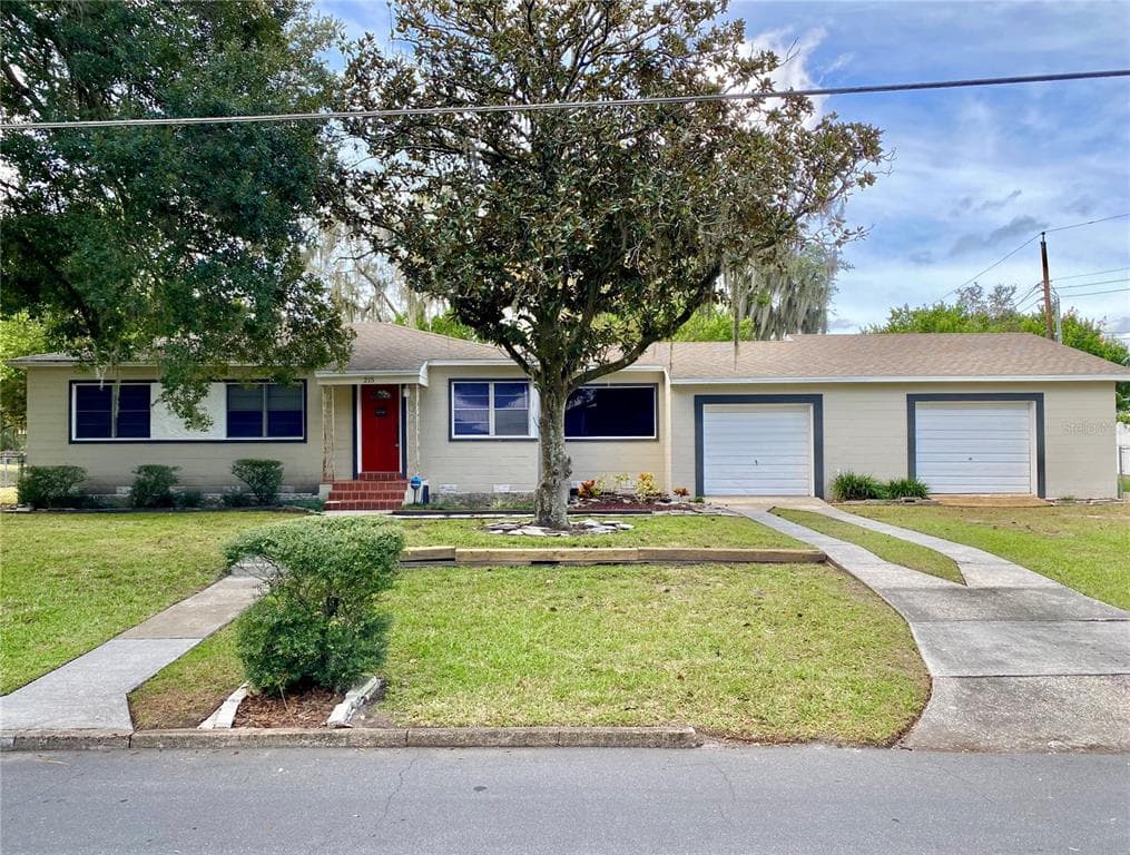 215 S ELM ROAD