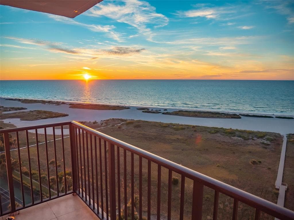 1230 GULF BOULEVARD UNIT 1704 CLEARWATER, FL 33767