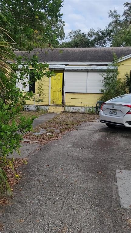 2520 13TH STREET S ST PETERSBURG, FL 33705