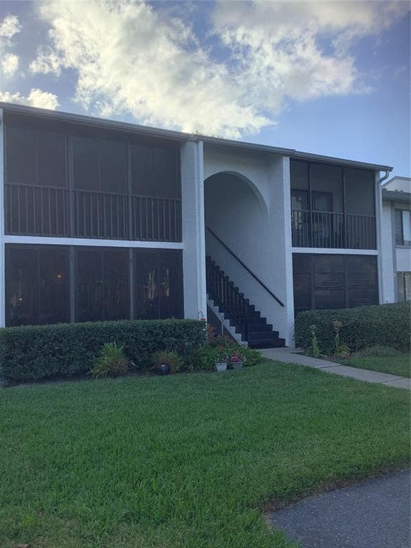 1261 PINE RIDGE CIRCLE W UNIT A2