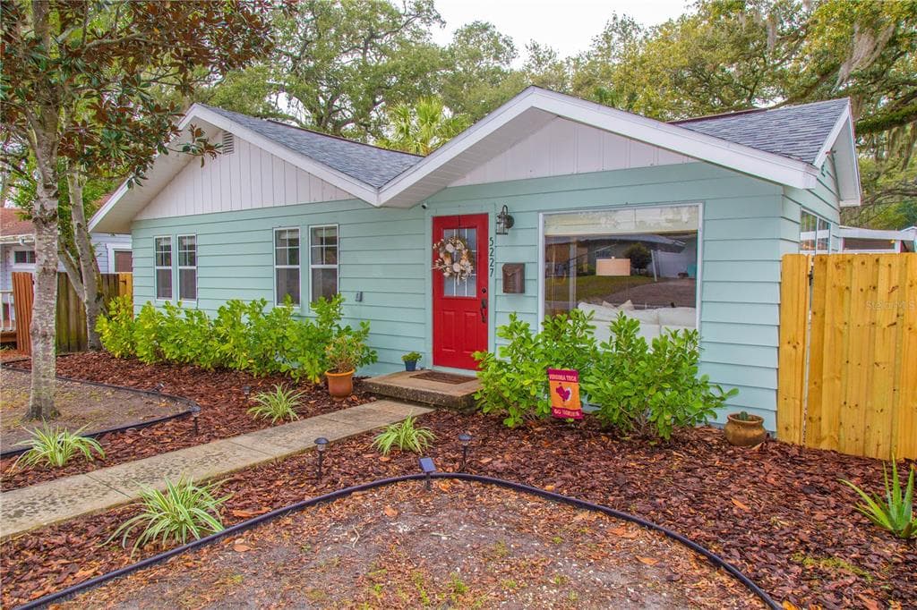 5227 39TH AVENUE N ST PETERSBURG, FL 33709