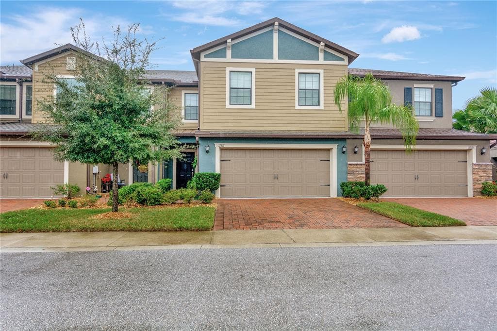 17317 OLD TOBACCO ROAD LUTZ, FL 33558