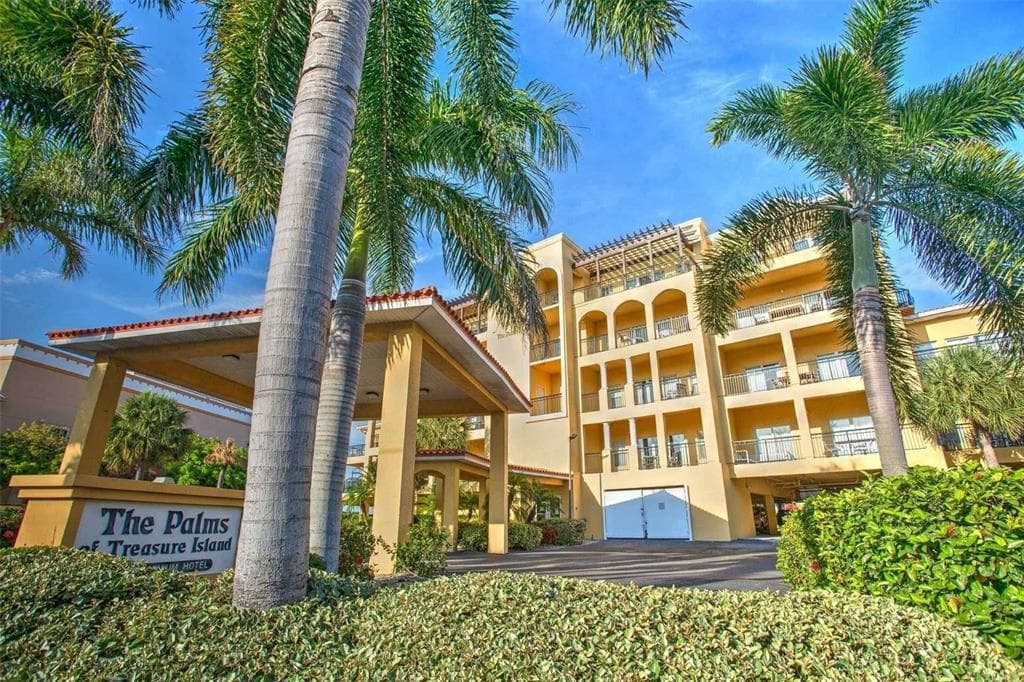 10315 GULF BOULEVARD UNIT 101 TREASURE ISLAND, FL 33706
