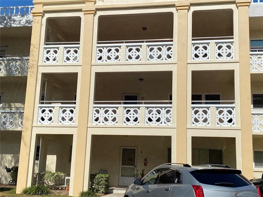 2285 ISRAELI DRIVE UNIT 27 CLEARWATER, FL 33763