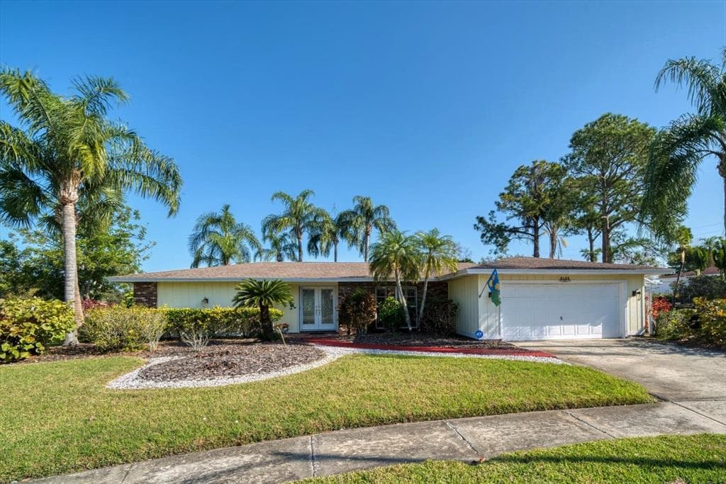 2142 IBIS DRIVE CLEARWATER, FL 33764