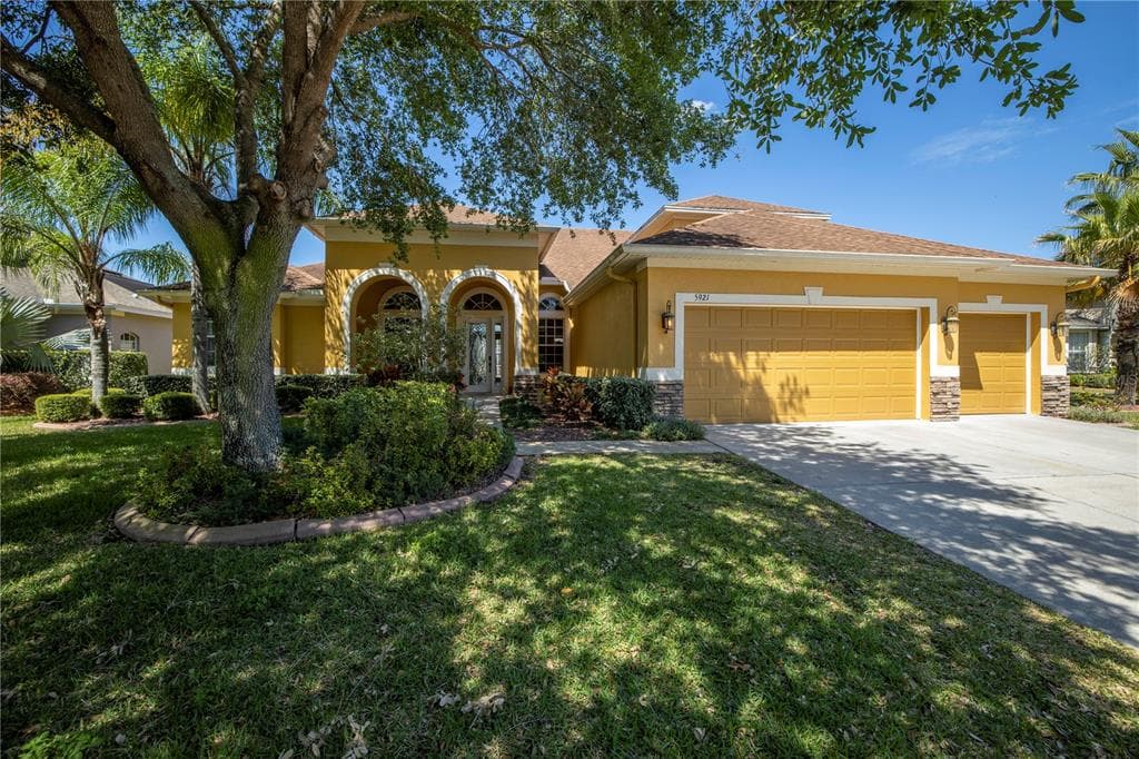 5921 JEFFERSON PARK DRIVE TAMPA, FL 33625