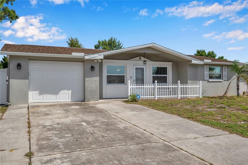 6015 2ND AVENUE NEW PORT RICHEY, FL 34653