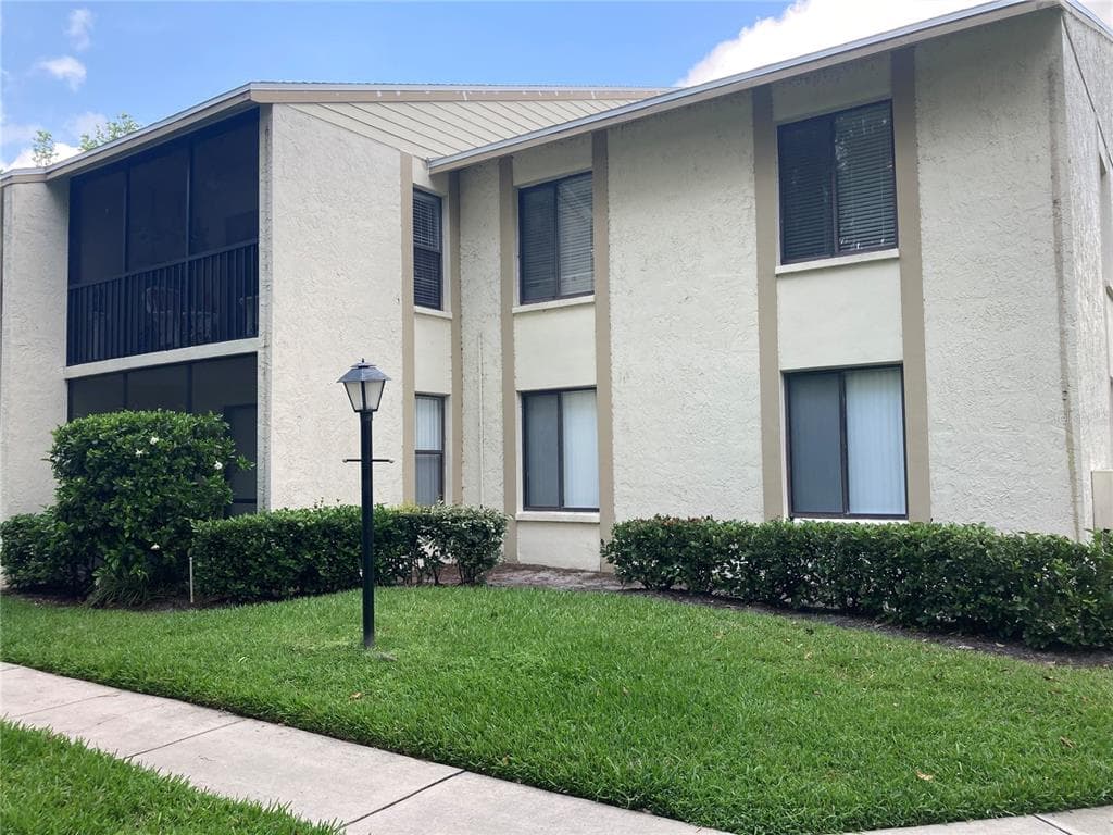 1433 PINE GLEN PLACE UNIT B1